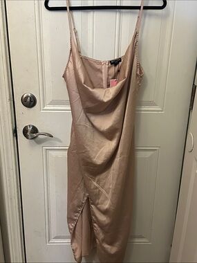 Chic Pretty Little Things Plus size Champagne Satin Midi Slip Dress size 14 NWT